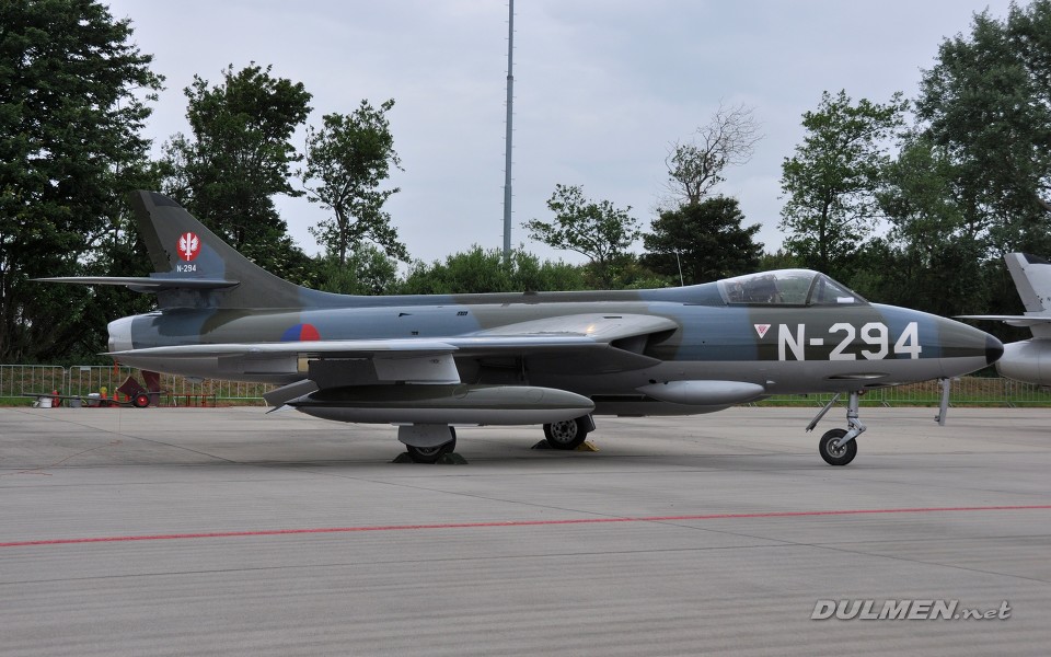 Hunter F.6A G-KAXF_N-294 Civil